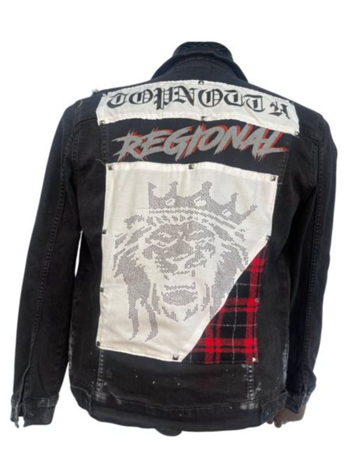 Men’s Black Denim Jacket Long-sleeved Button-down Style Accessorized Finish