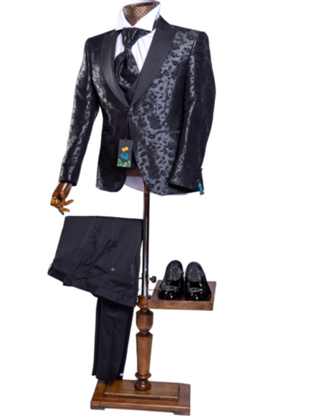 Quesste Men’s 4pc Flowery Slim Fit Suit Set