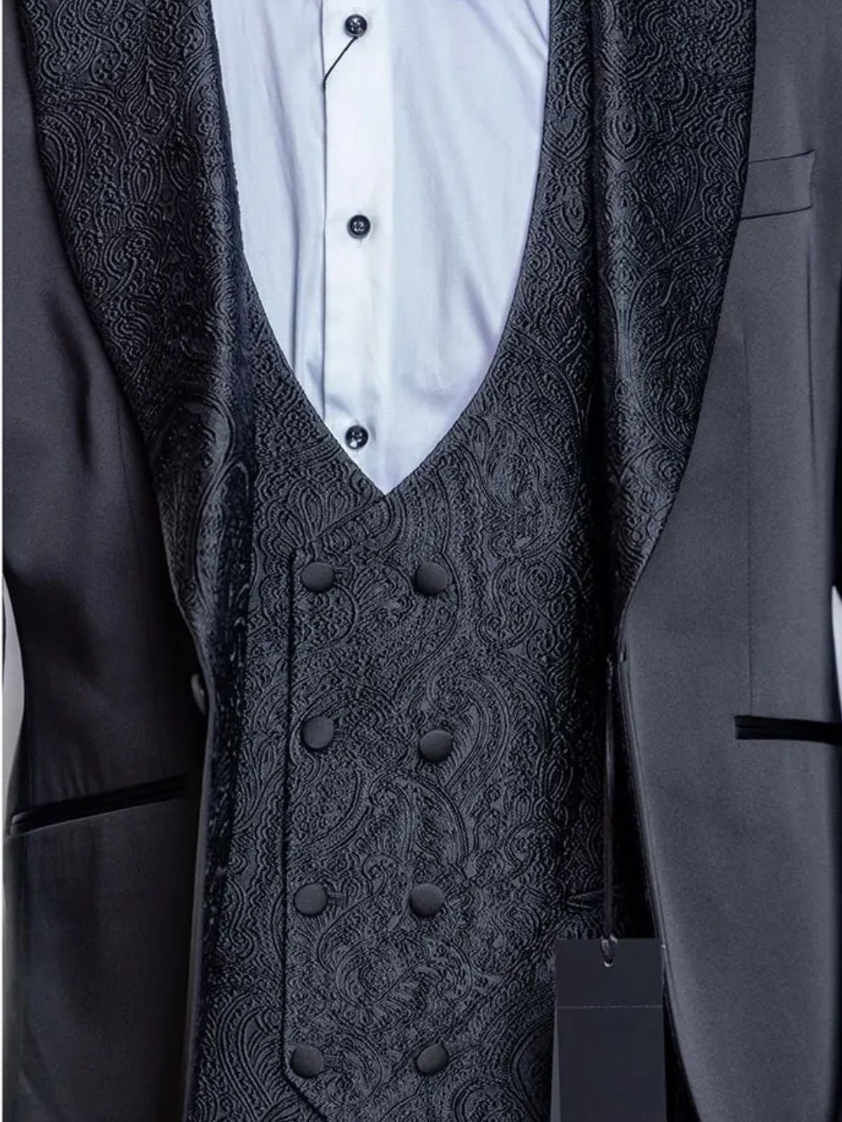 Quesste Plain Black Flowery Collar 4pcs Suit Set